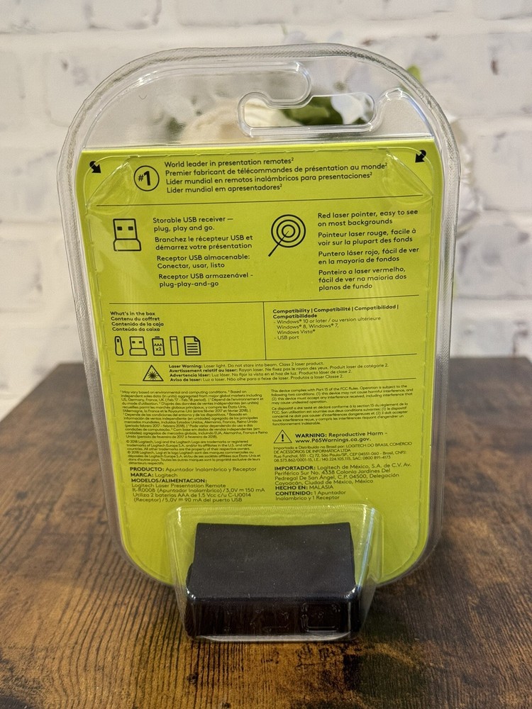 Logitech R400 Professional Wireless Presenter w/Red Laser Pointer (New Sealed)