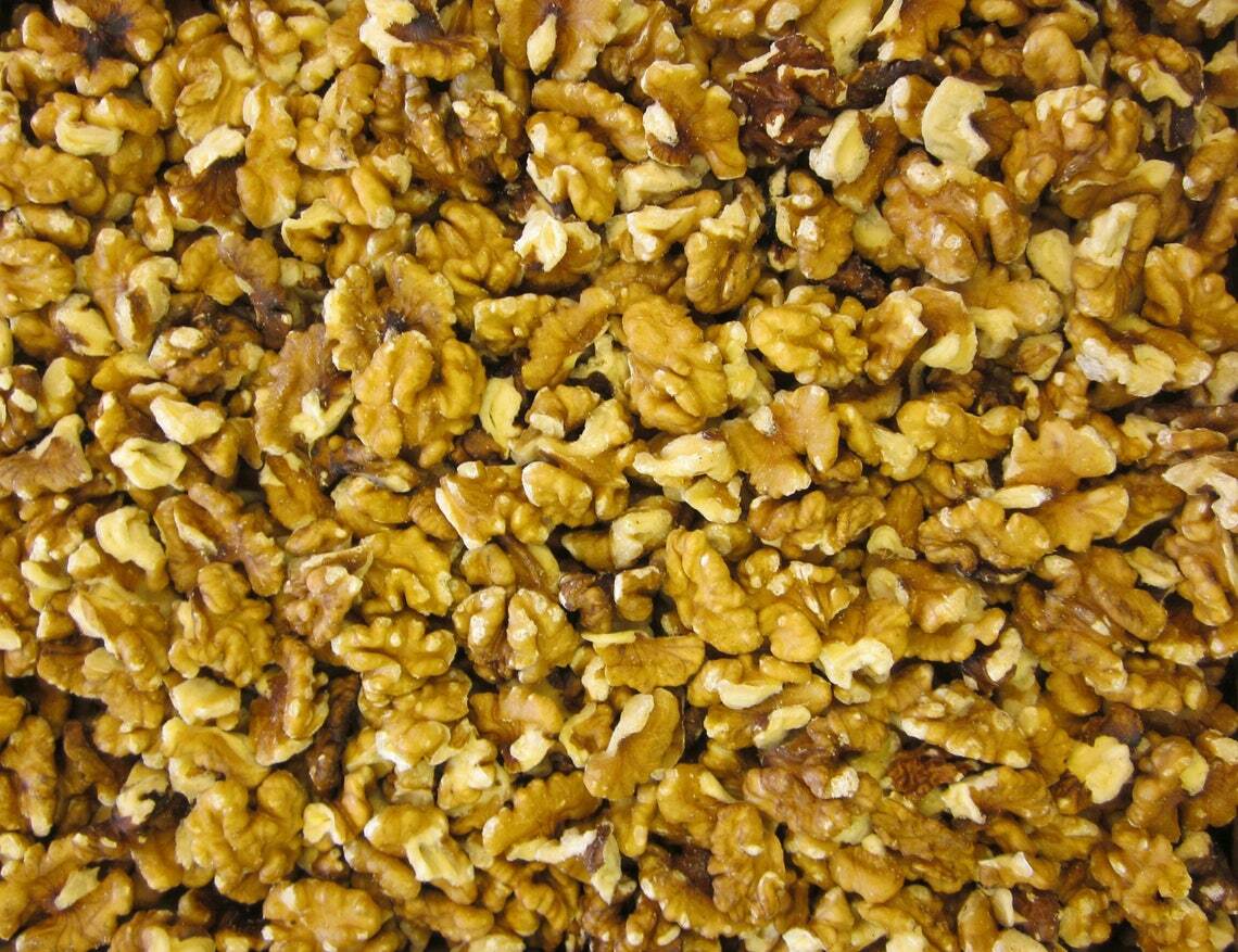 California Raw Shelled Walnuts Halves & Pieces Bulk Size Lots* 1 3 5 10 20+ LBS