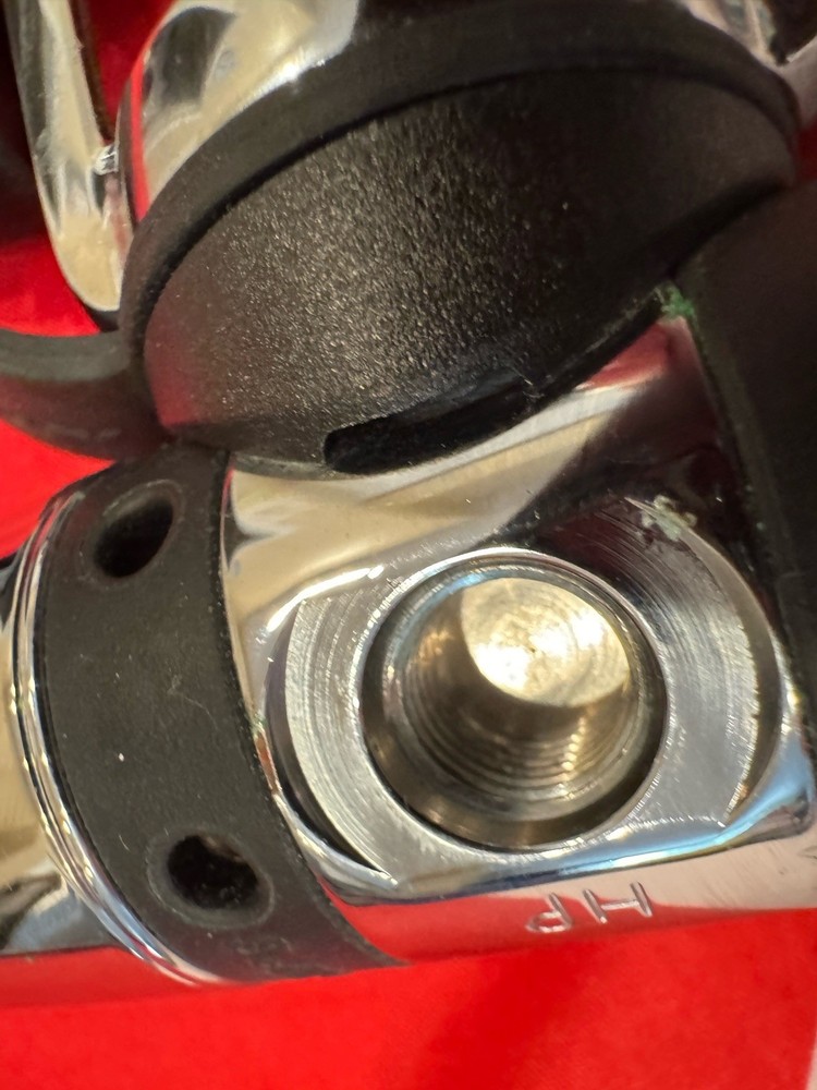 ATOMIC AQUATICS B2 SOLID BLACK EDITION REGULATOR LOOKS LIKE NEVER WET!