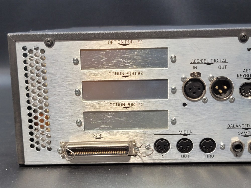 E-MU E4XT Ultra Rack Sampler Synth Model 6840