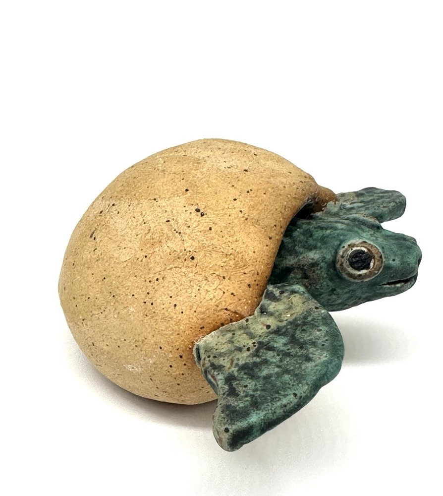 Ceramic Hatching Sea Turtle With Movable Head 3" (G3)