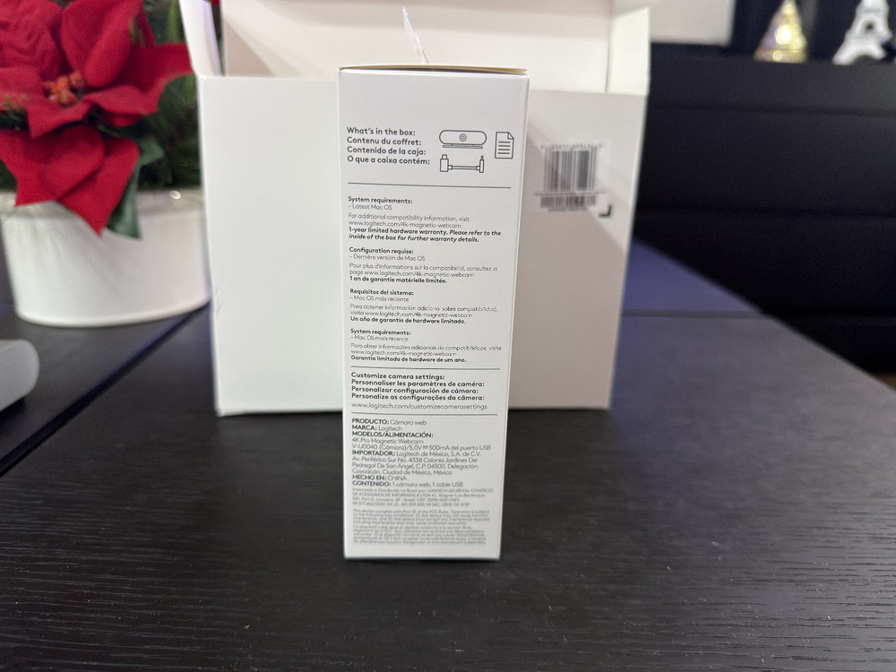 Logitech 4K Pro Magnetic Webcam for Apple Pro Display XDR