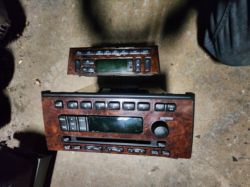 2000 2001 2002  LINCOLN LS ALPINE CD PLAYER AC SWITCH WOOD TRIM
