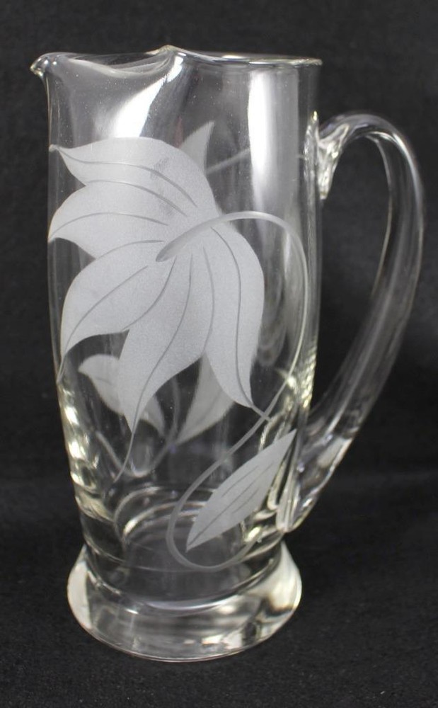 McBride CAMEO 32 Ounce Pitcher GREAT CONDITION
