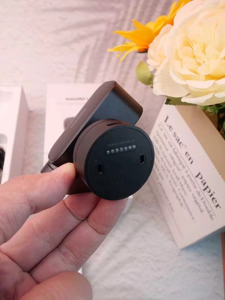 Insta360 Link 2 - 4K AI PTZ Webcam for Streaming, Gaming & Conferencing