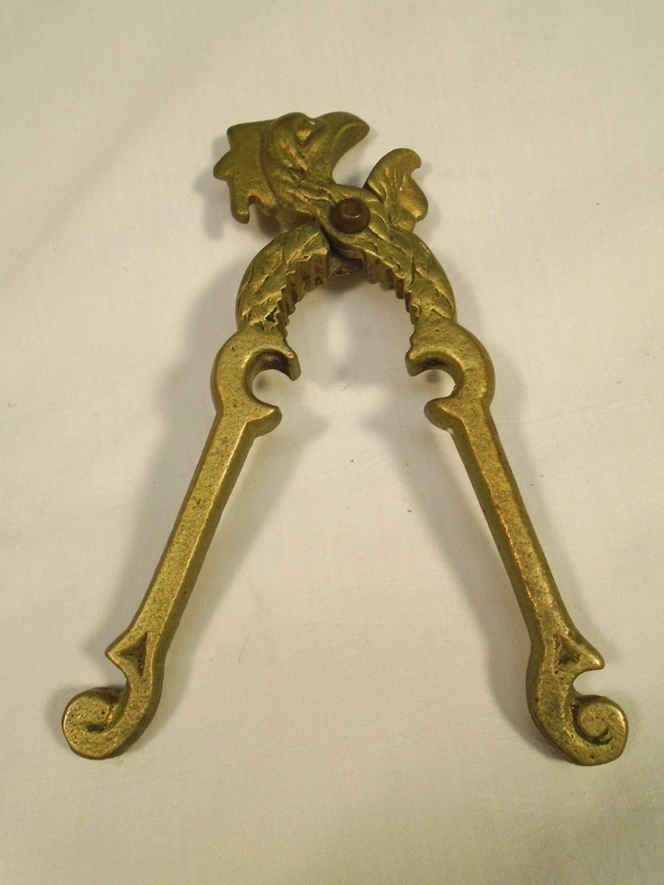 VINTAGE SOLID BRASS ROOSTER CHICKEN BIRD 6" NUT CRACKER PERFECT