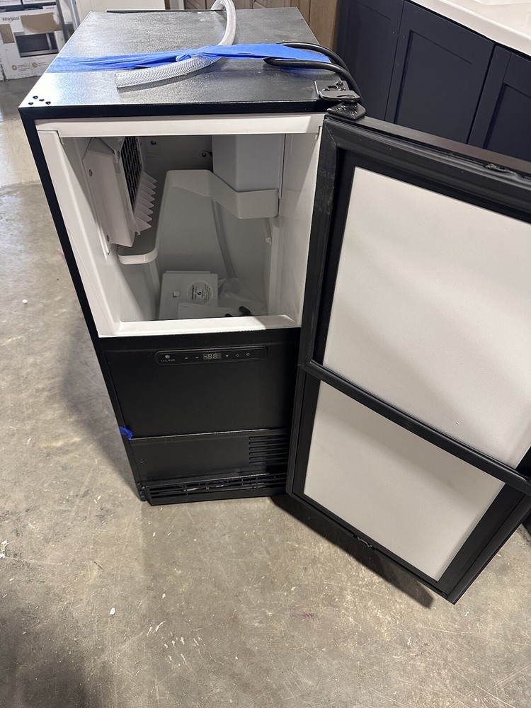 U-Line UHBV115-IS01A Black One-Section Solid Door Refrigerator