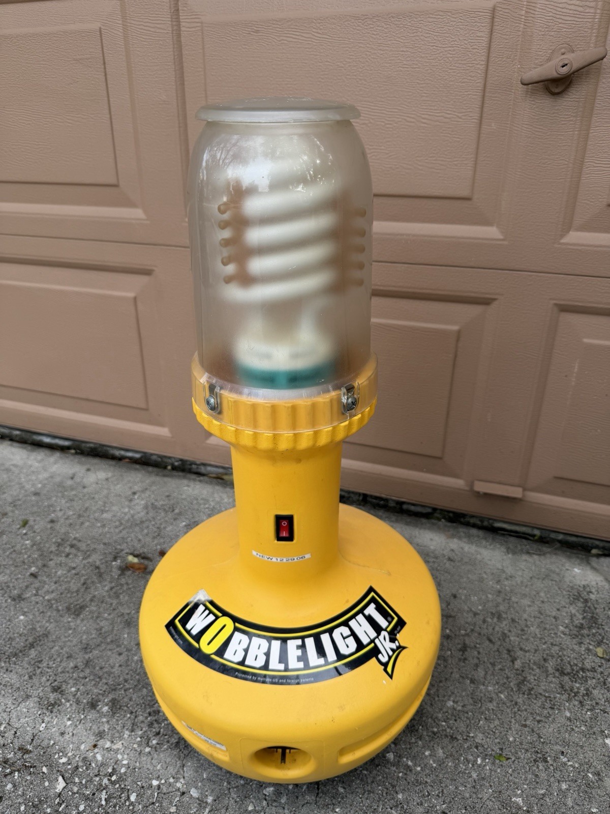 WOBBLE LIGHT JR SOUTHWIRE 111026 80w 8000L Self-Righting LED Light