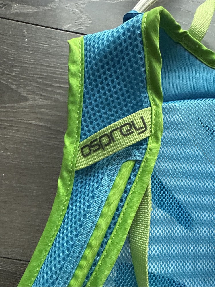 Osprey Moki Green With Water Bladder Green Hydration Backpack