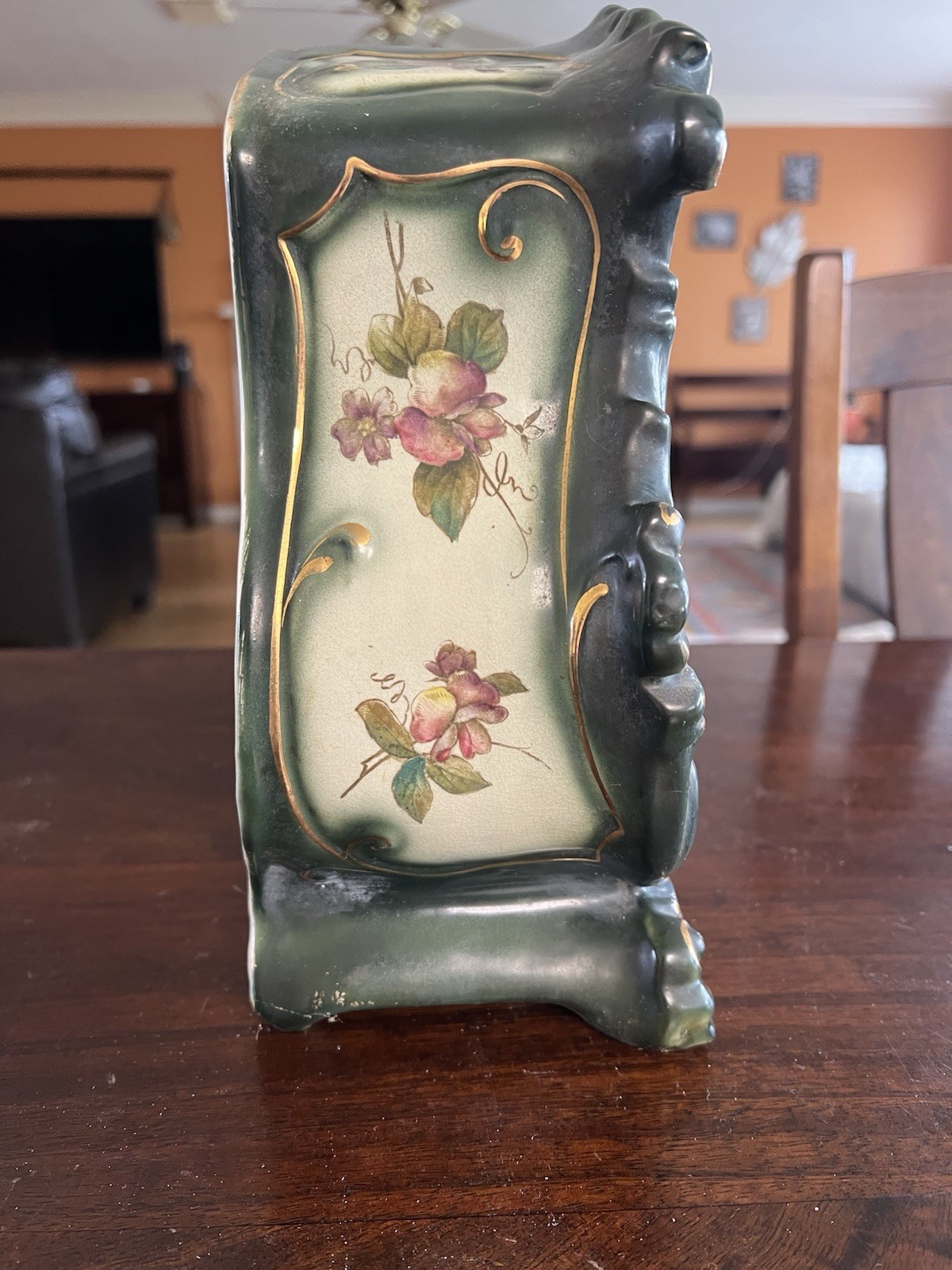 Waterbury Parlor Clock No. 102