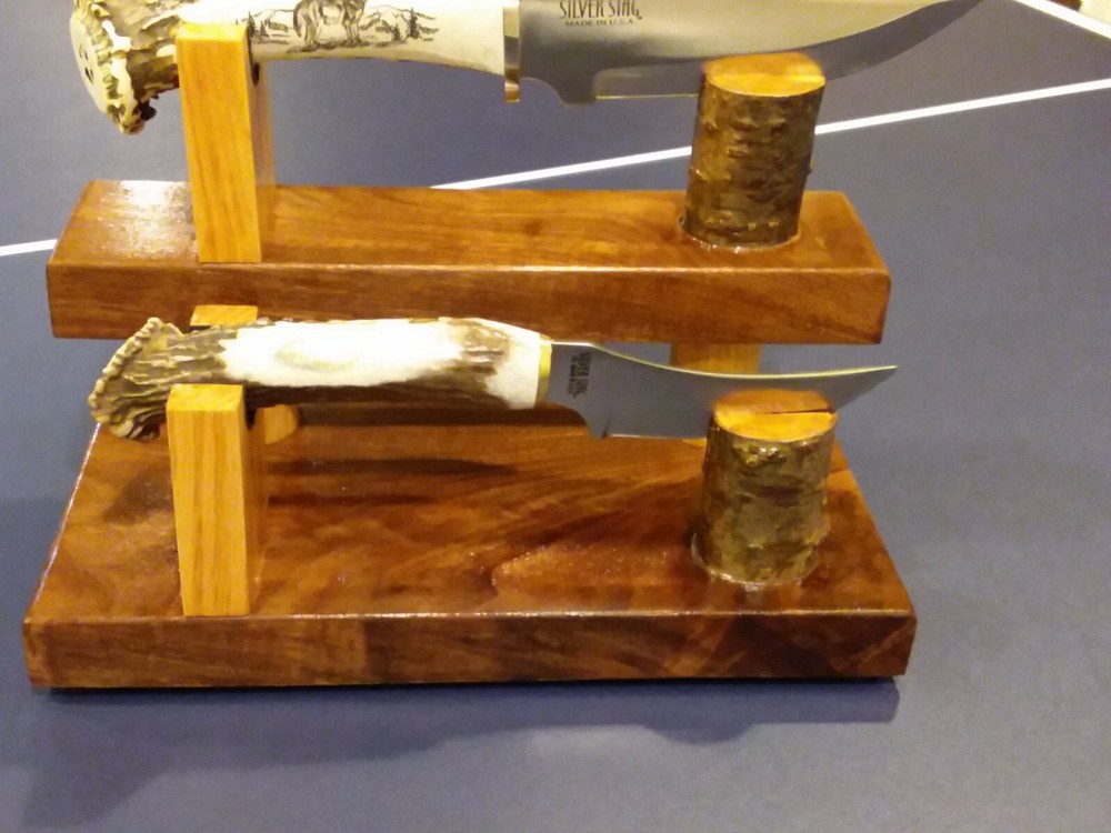 AMERICAN BLACK WALNUT KNIFE DISPLAY STAND