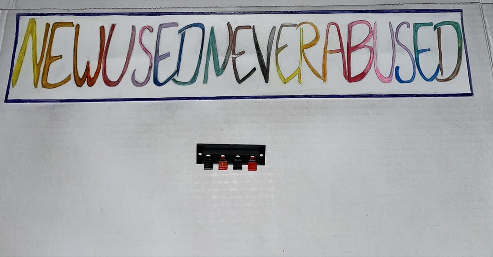 RED / BLACK SPRING LOADED SPEAKER TERMINAL NEW