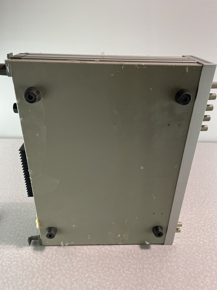 Leader LCR 745 Meter Lab Powers up CPU Control