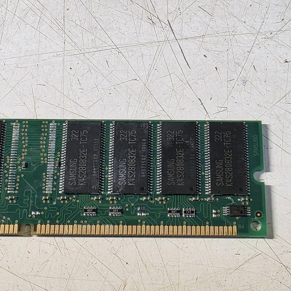Samsung K4S280832E PC133 256MB SDRAM Desktop DIMM