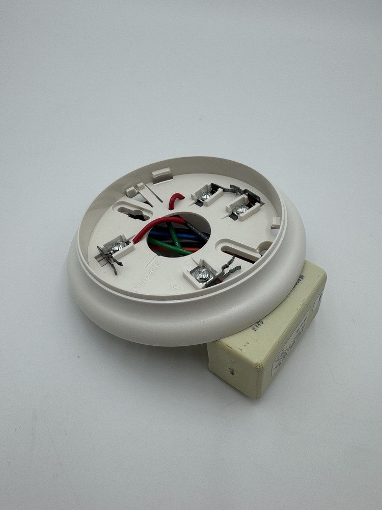 Simplex (4098-9682) 4 Wire Relay Base 0677211