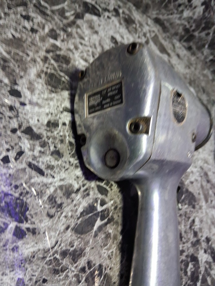 Central pneumatic half inch impact 1387