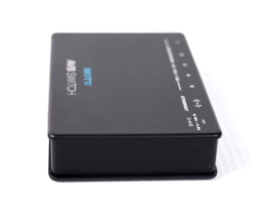 MOTU AVB Switch Five-Port AVB Ethernet Switch w86