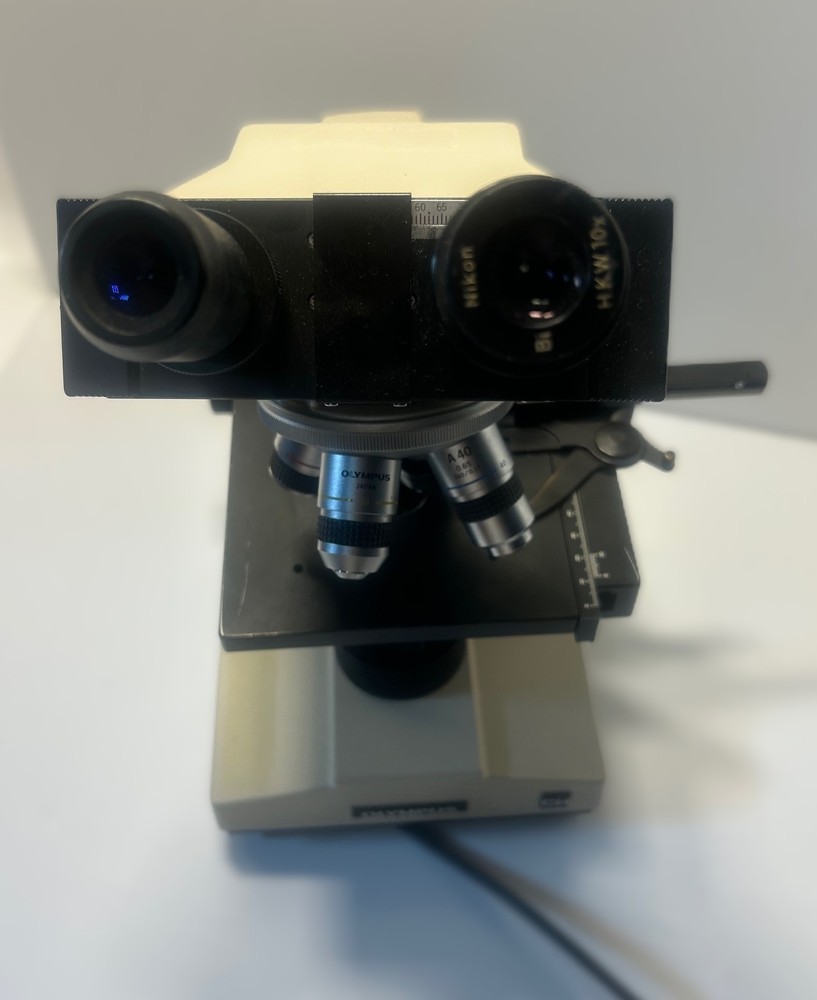 Olympus CH Binocular Laboratory Microscope 50, 60 Hz