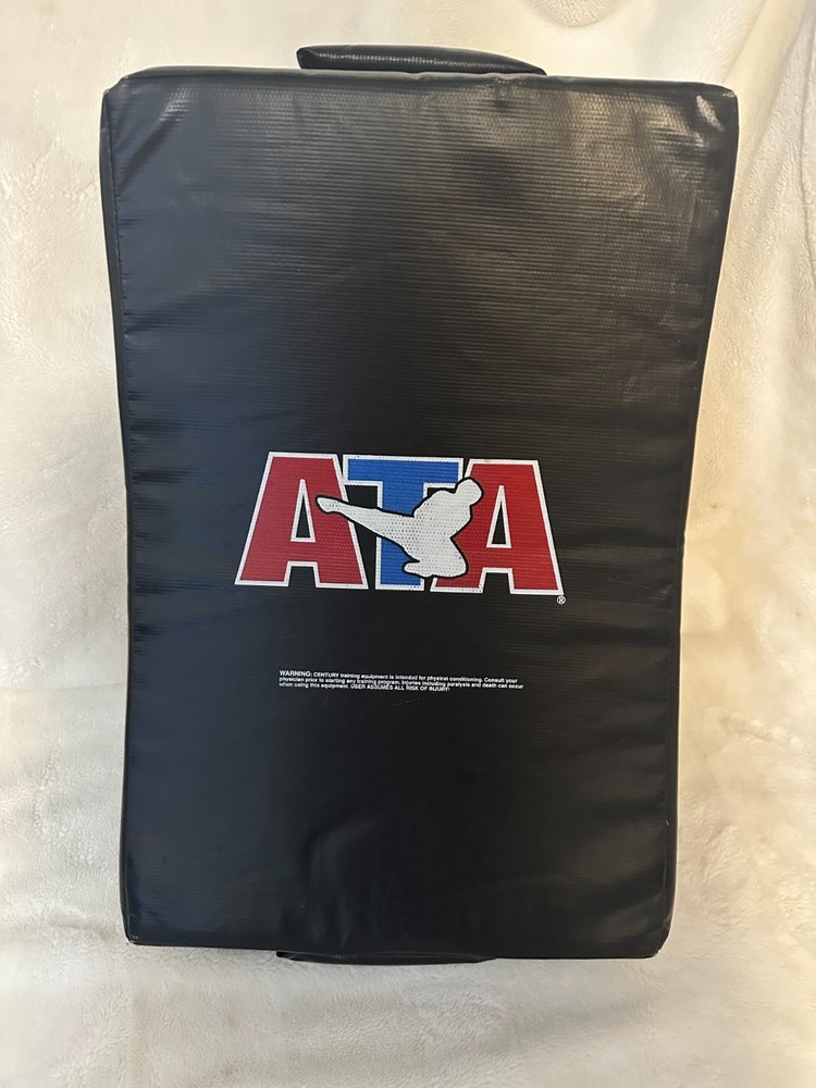 ATA Slammer Shield Black approx.  27" x 17" Good condition.
