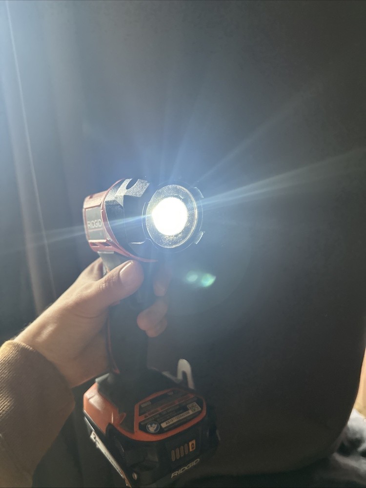 Ridgid GEN5X 18V High Intensity LED Flashlight Worklight R8693 Tool Only