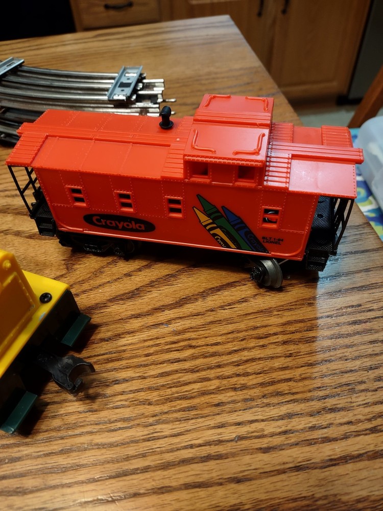 Lionel Big O27 Crayola Activity Train Set.