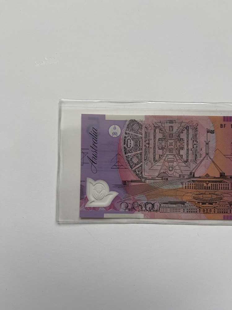 Australia $5 Note Uncirculated