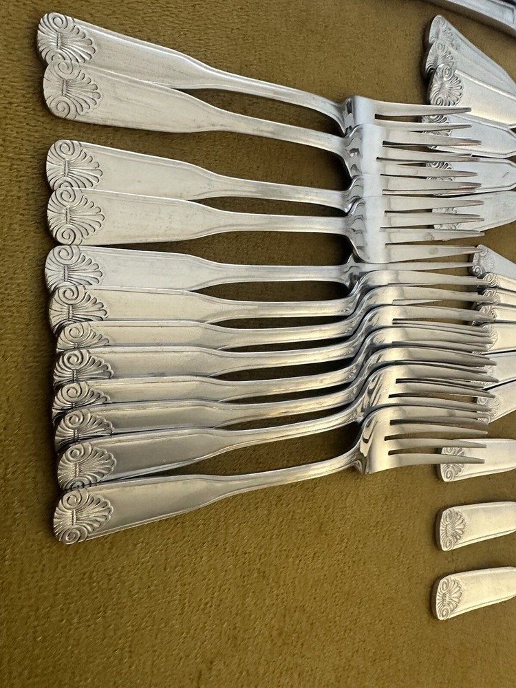 Washington Forge WF Rainier Stainless Flatware - 38 pcs.