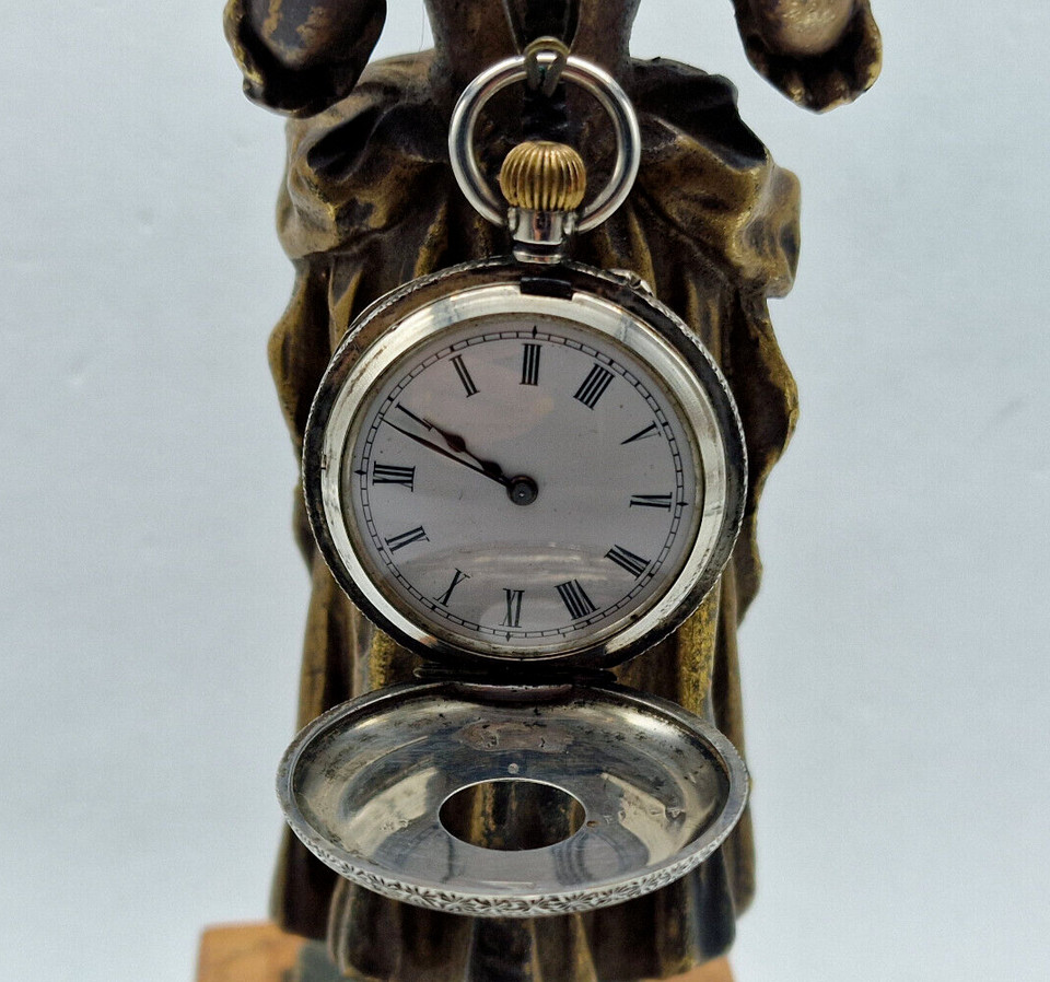 ANTIQUE SOLID SILVER HALF HUNTER POCKET WATCH 35 MM. / T060