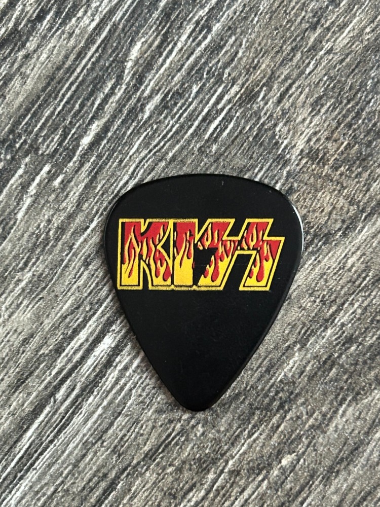 KISS Guitar Pick Hit n Run Tour 2007 Fire Logo Tommy Thayer Vintage Kiss