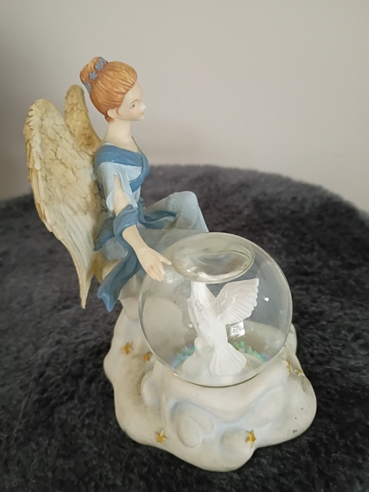 Angel Snow Globe