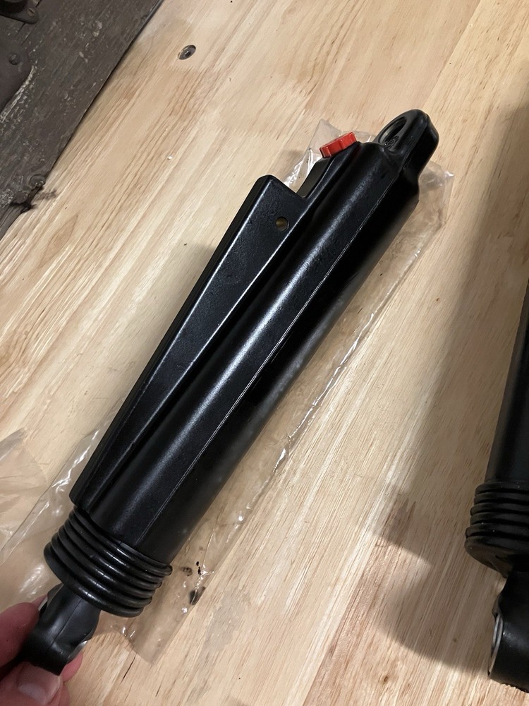 Volvo Steering Cylinder 22452003