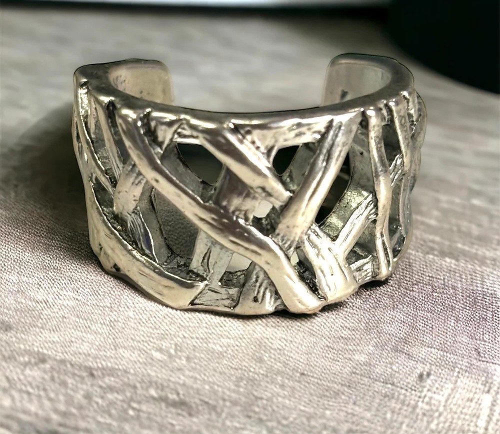 Crisscross Ring
