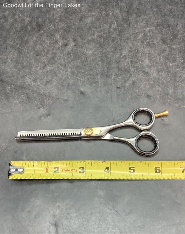 Utopia Care Hair Thinning Shears in Case