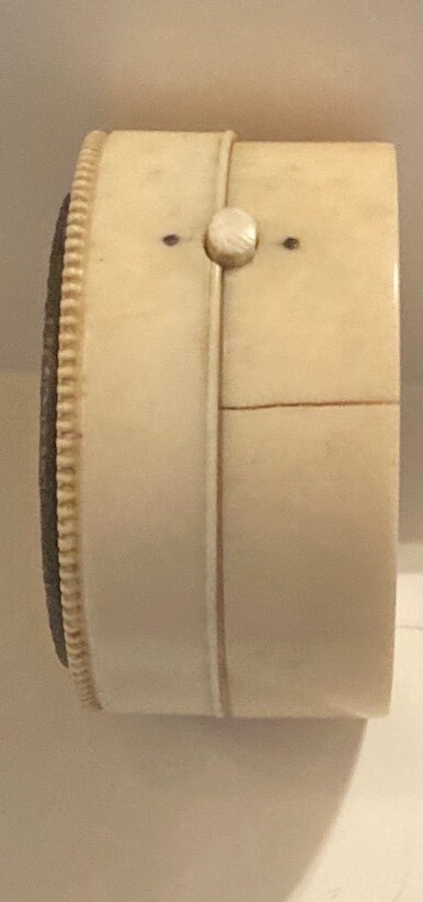 Antique Continental Snuff Container (Box)