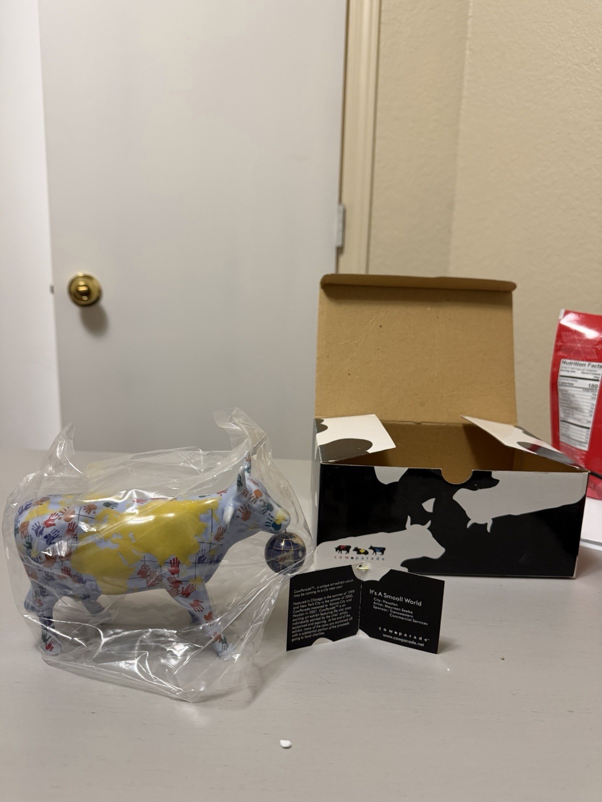 Cow Parade "It's A Smooll World" Westland Giftware NEW IN BOX Never Displayed!!