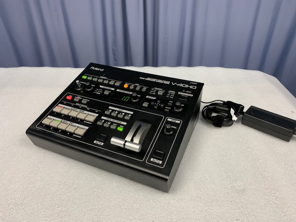 Roland V-40HD Multi-Format Pro AV Video Switcher