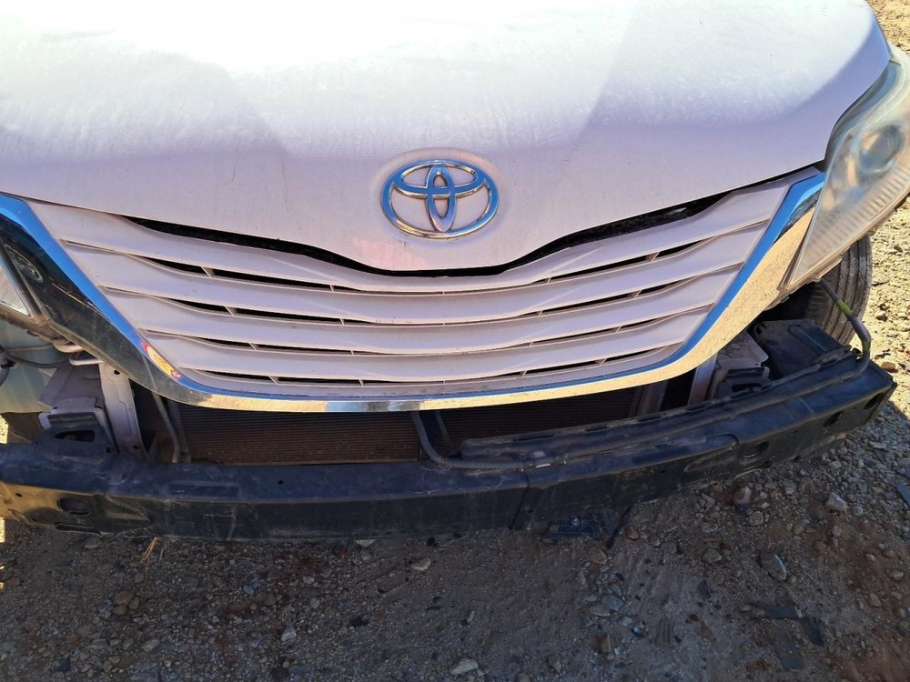 Fuse Box Engine Fits 17-20 SIENNA 4827625