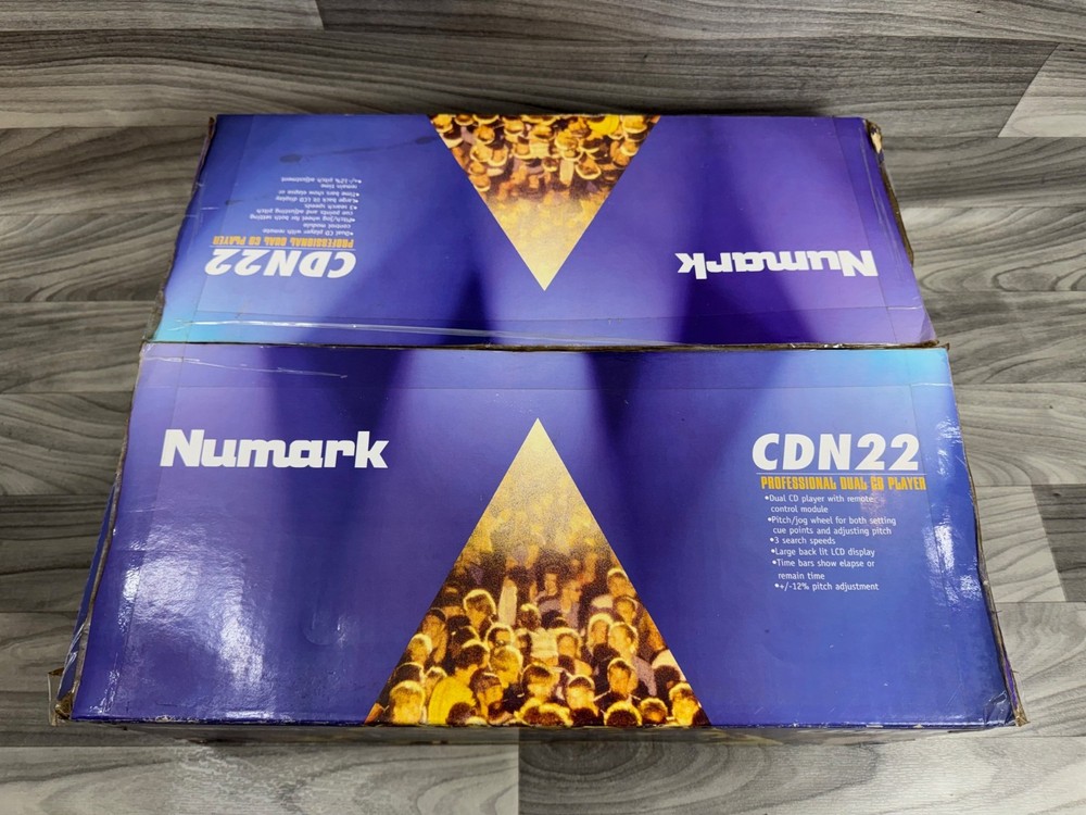 NUMARK CDN-22 2-CHANNEL DUAL DECK WITH CONTROLLER & BOX *AS IS READ*