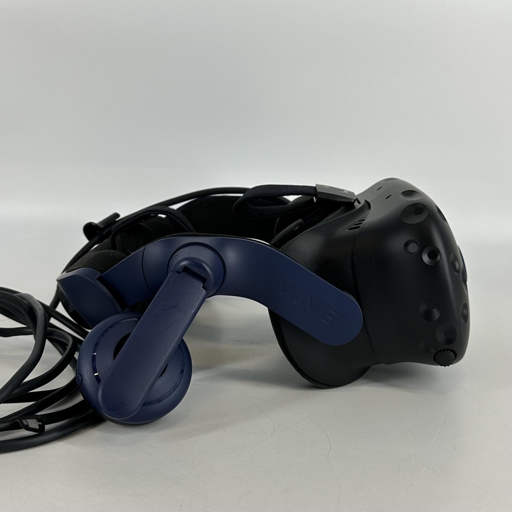 HTC Vive Pro 2 VR Headset w/ Controller/Link Box/Base Stations/USB Cable - Good