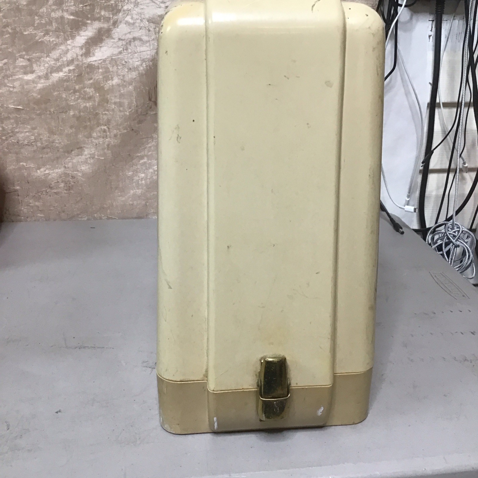 Vintage Singer 404A Sewing Machine With Case