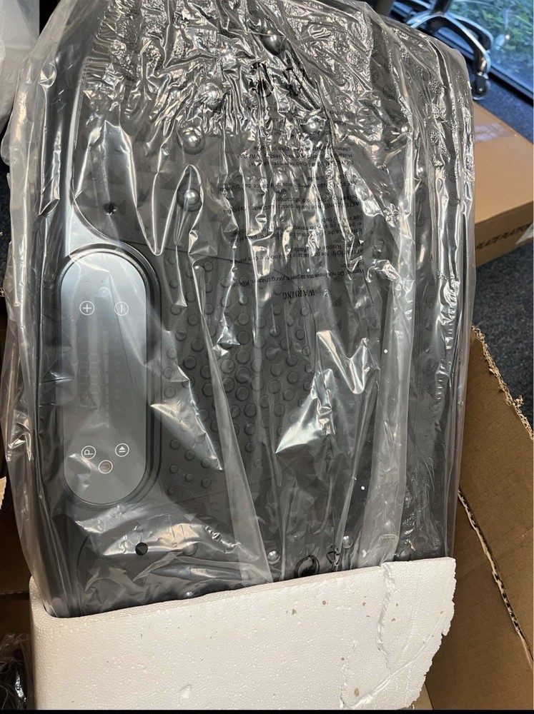 Vibration Plate Exercise Machine-Black color