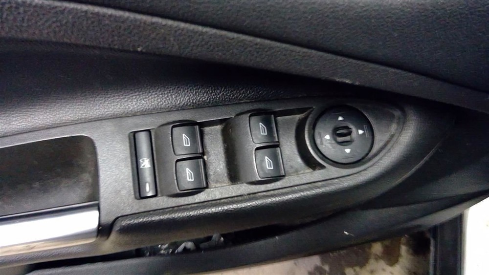 ESCAPE 2016 Air Shutter 351561