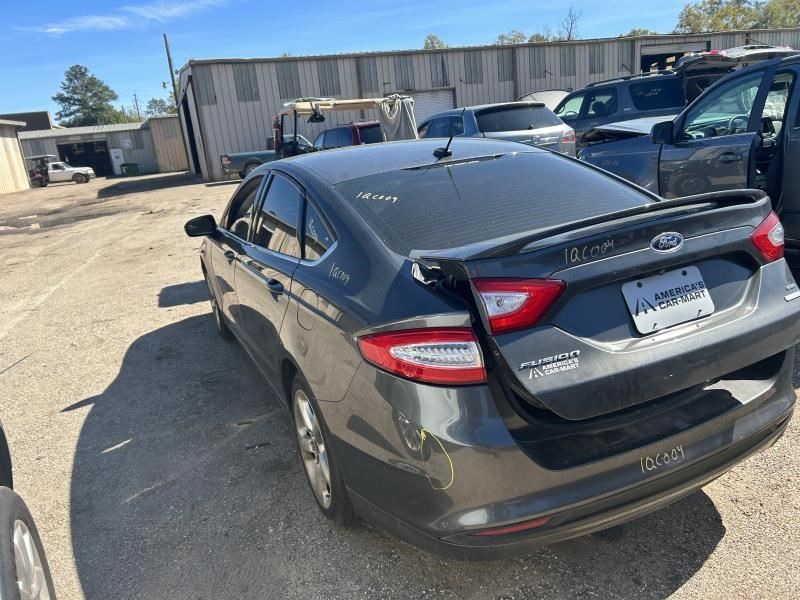 FUSION 2016 High Mounted Stop Light 104539565