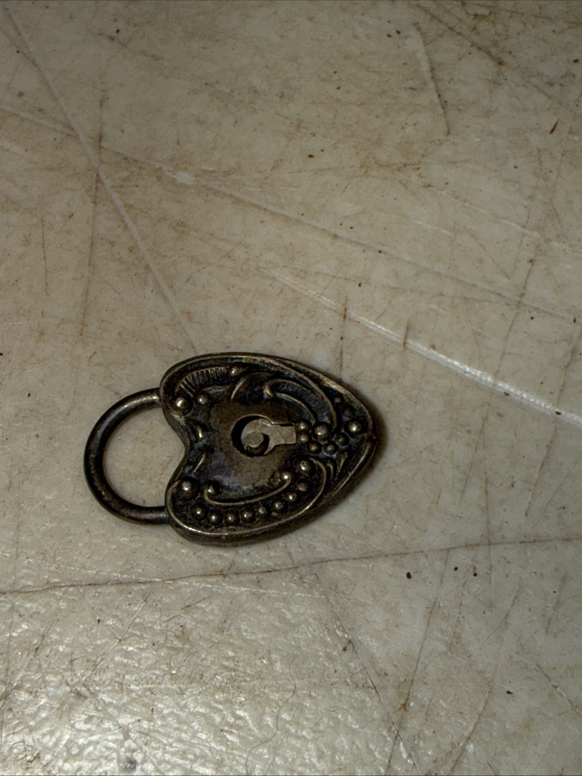 Victorian STERLING SILVER Repousse Puffy Heart Padlock Missing Key