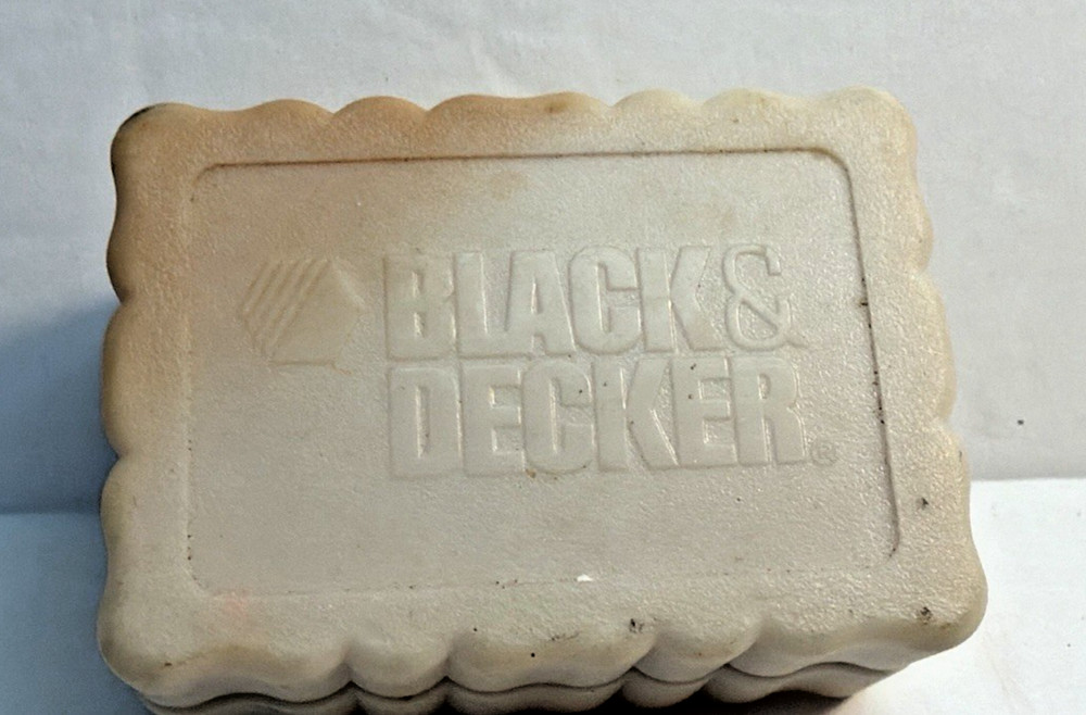 32 pc. BLACK & DECKER SECURITY DRILL BIT SET PVC ORGANIZER CASE Missing 1 PC.