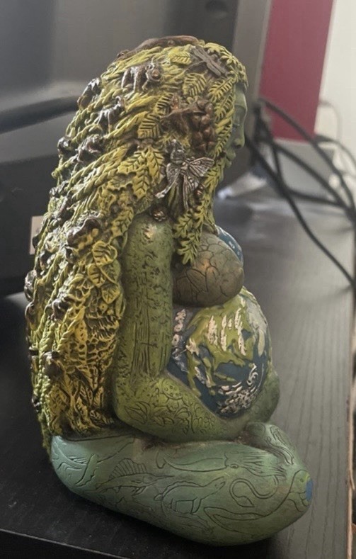 Beautiful Gaia Figure