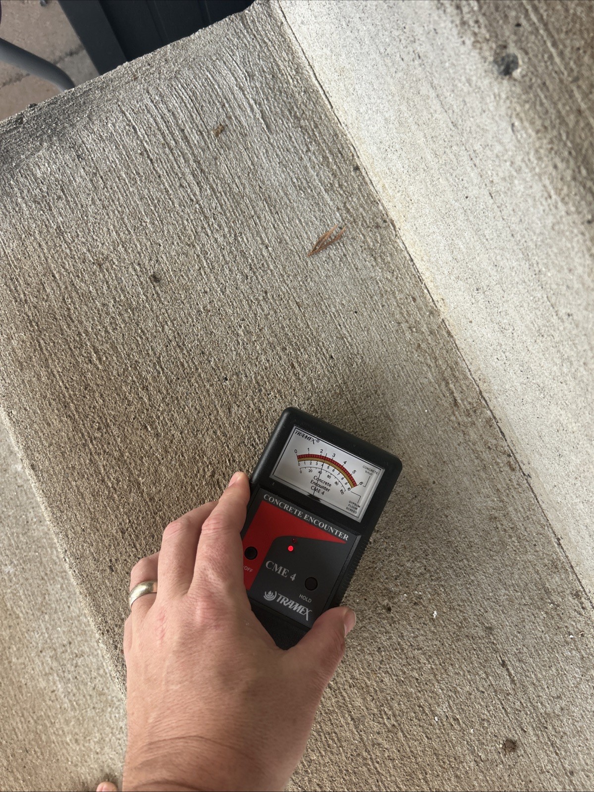 Tramex CME4 Concrete Encounter Moisture Meter with Pouch