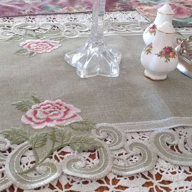 Doily Boutique Table Runner, Doily, Mantel Scarf with Pink Rose on Green Burlap