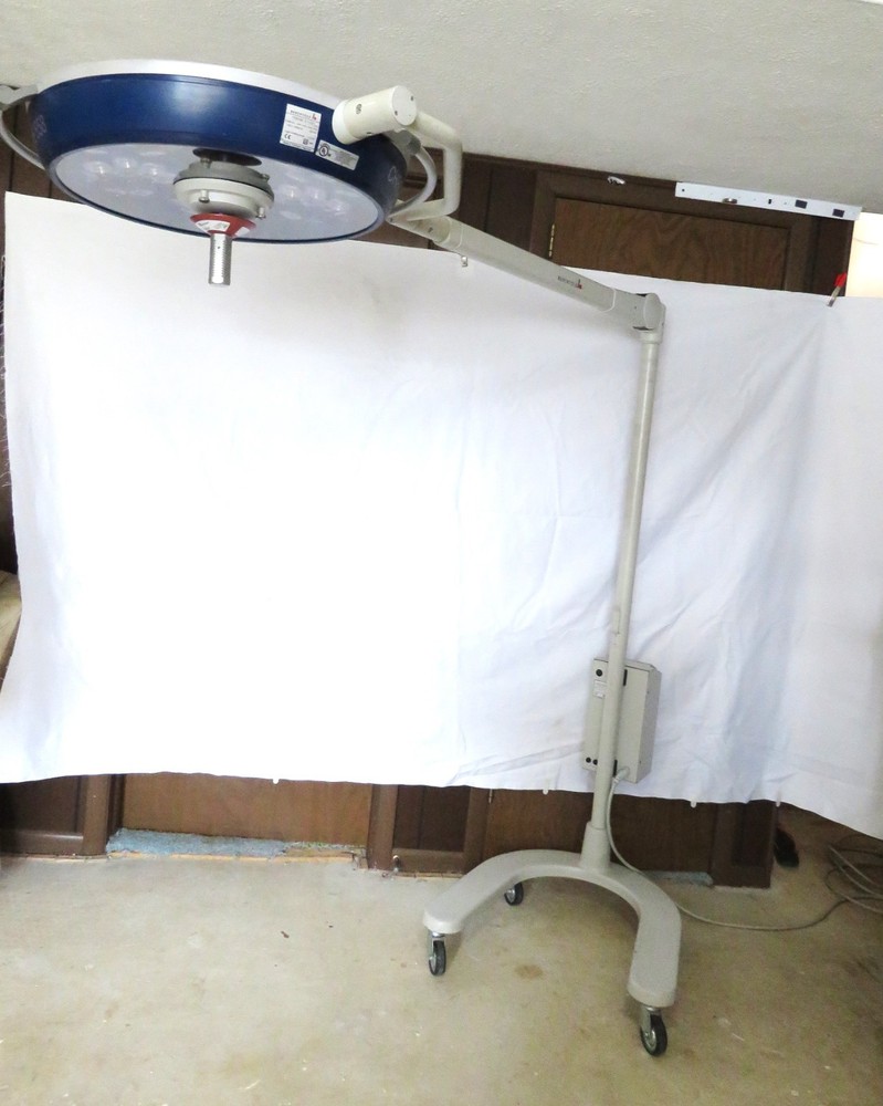 Chromophare E558 Exam Light, Light Emitting Diode, Berchtold Devon FloorStanding