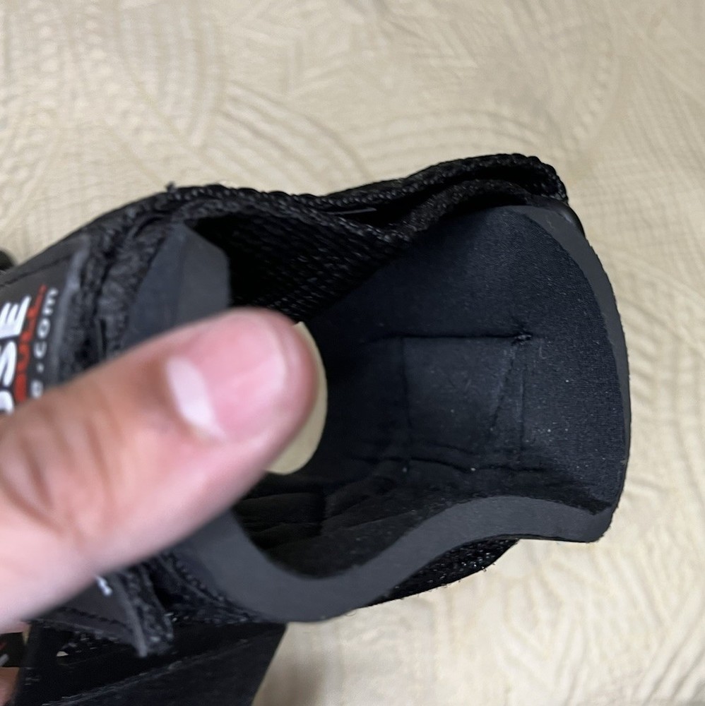 DMoose Weight Lifting Hooks Pair Black